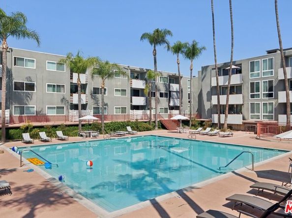 4915 Tyrone Avenue 102, Sherman Oaks CA 91423