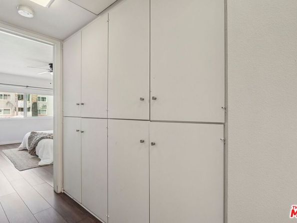4915 Tyrone Avenue 102, Sherman Oaks CA 91423