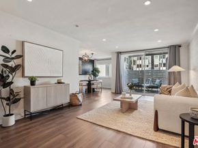 4915 Tyrone Avenue 102, Sherman Oaks CA 91423