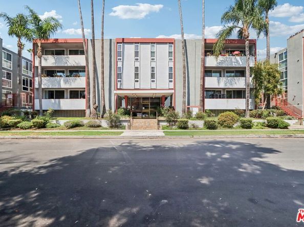 4915 Tyrone Avenue 102, Sherman Oaks CA 91423
