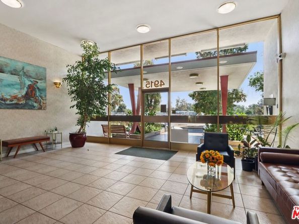 4915 Tyrone Avenue 102, Sherman Oaks CA 91423