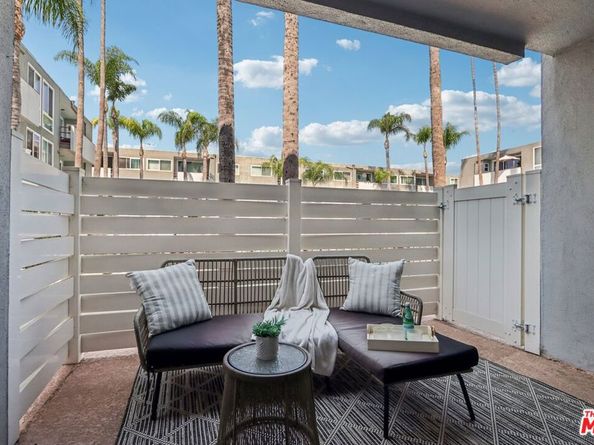 4915 Tyrone Avenue 102, Sherman Oaks CA 91423
