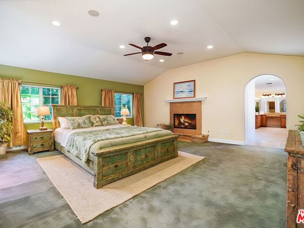 10655 Camarillo Street, Toluca Lake CA 91602