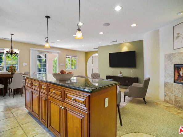 10655 Camarillo Street, Toluca Lake CA 91602