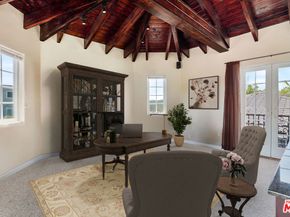 10655 Camarillo Street, Toluca Lake CA 91602