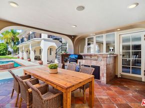 10655 Camarillo Street, Toluca Lake CA 91602