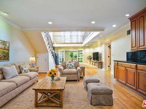 10655 Camarillo Street, Toluca Lake CA 91602