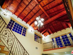 10655 Camarillo Street, Toluca Lake CA 91602