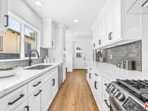 3032 La Clede Avenue, Los Angeles CA 90039