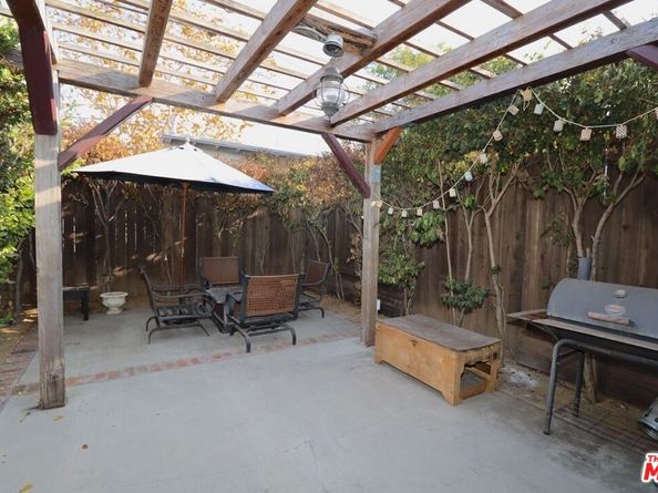 1500 Hauser Boulevard, Los Angeles CA 90019