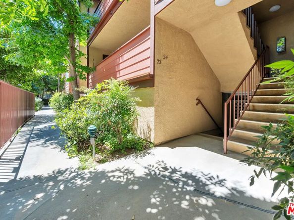 10220 De Soto Avenue 24, Chatsworth CA 91311