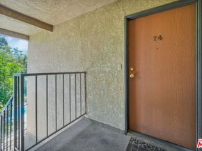 10220 De Soto Avenue 24, Chatsworth CA 91311