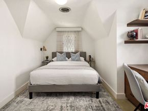 4155 Madison Avenue, Culver City CA 90232