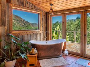 22068 Topanga School Road, Topanga CA 90290