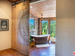 22068 Topanga School Road, Topanga CA 90290