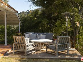 22068 Topanga School Road, Topanga CA 90290