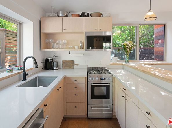 22068 Topanga School Road, Topanga CA 90290