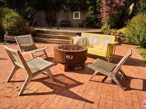 22068 Topanga School Road, Topanga CA 90290