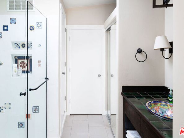 22068 Topanga School Road, Topanga CA 90290