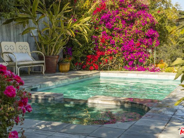 22068 Topanga School Road, Topanga CA 90290