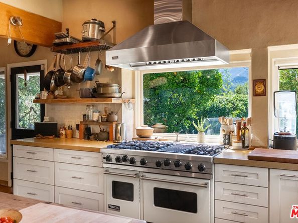 22068 Topanga School Road, Topanga CA 90290