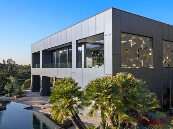 2341 Gloaming Way, Beverly Hills CA 90210