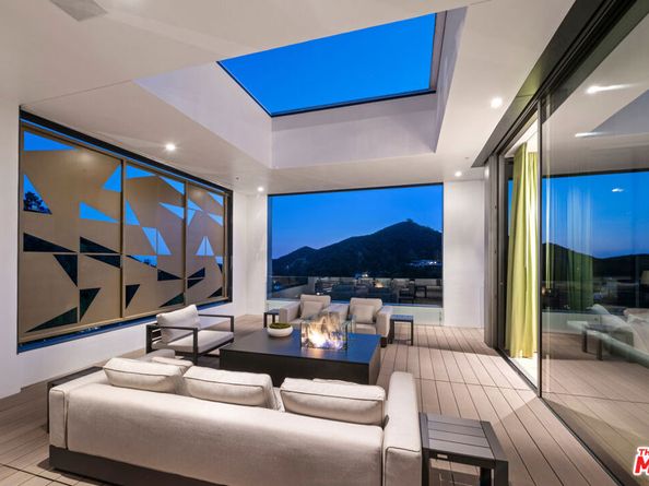 2341 Gloaming Way, Beverly Hills CA 90210