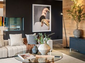 2341 Gloaming Way, Beverly Hills CA 90210