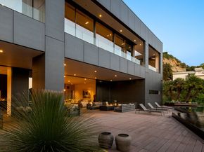 2341 Gloaming Way, Beverly Hills CA 90210