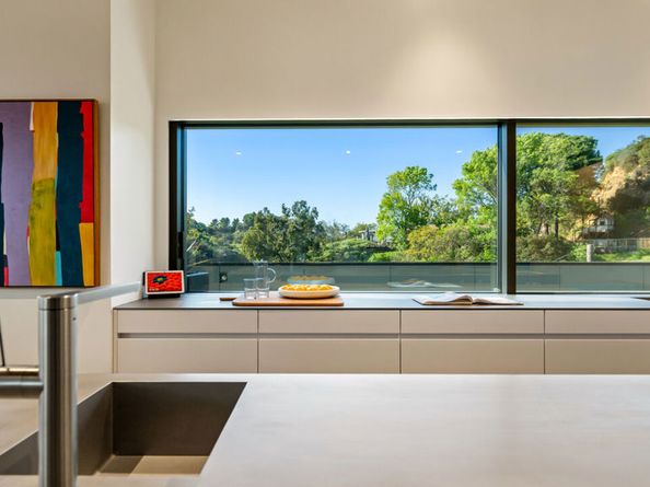 2341 Gloaming Way, Beverly Hills CA 90210