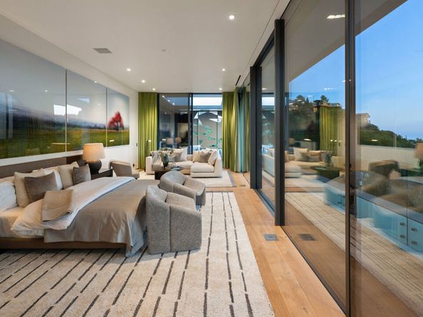 2341 Gloaming Way, Beverly Hills CA 90210