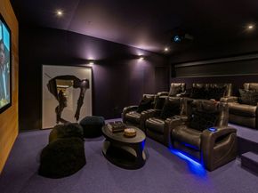 2341 Gloaming Way, Beverly Hills CA 90210