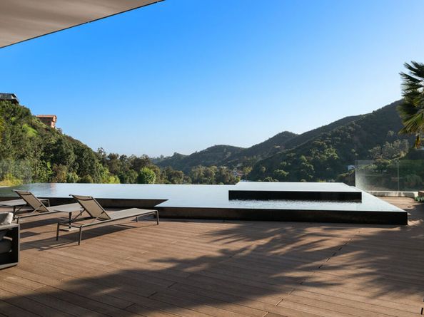 2341 Gloaming Way, Beverly Hills CA 90210