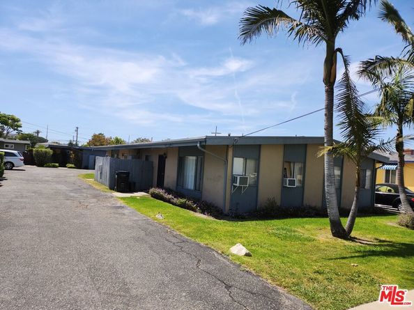 25353 Oak Street, Lomita CA 90717