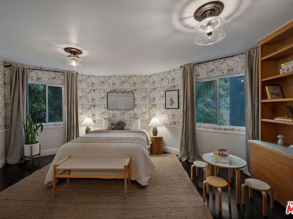 2180 Laurel Canyon Boulevard, Los Angeles CA 90046