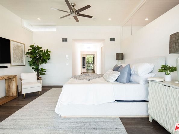 934 1st Street, Manhattan Beach CA 90266