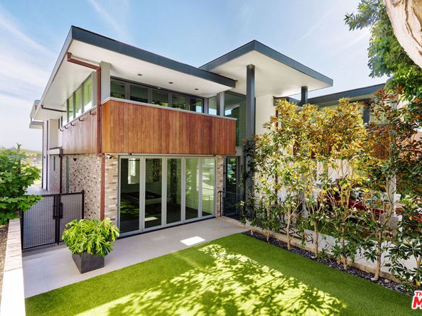 934 1st Street, Manhattan Beach CA 90266