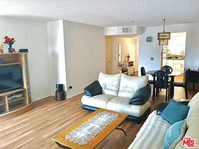 9014 Burnet Avenue 208, North Hills CA 91343