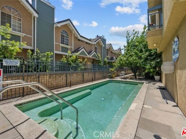 9014 Burnet Avenue 208, North Hills CA 91343