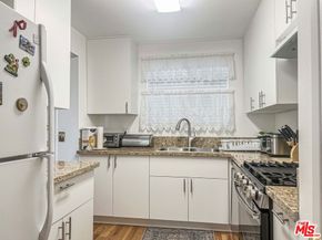 9014 Burnet Avenue 208, North Hills CA 91343