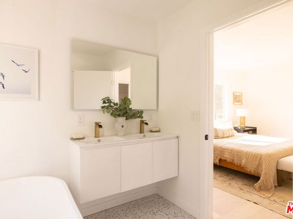 1336 Armadale Avenue, Los Angeles CA 90042