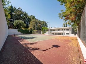 15656 Crownridge Place, Sherman Oaks CA 91403