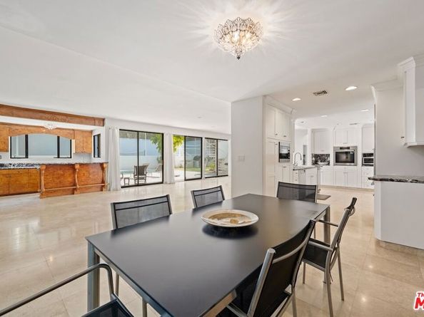 15656 Crownridge Place, Sherman Oaks CA 91403