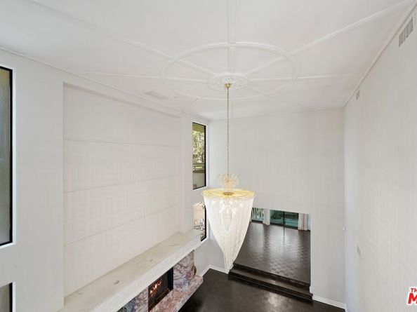 15656 Crownridge Place, Sherman Oaks CA 91403