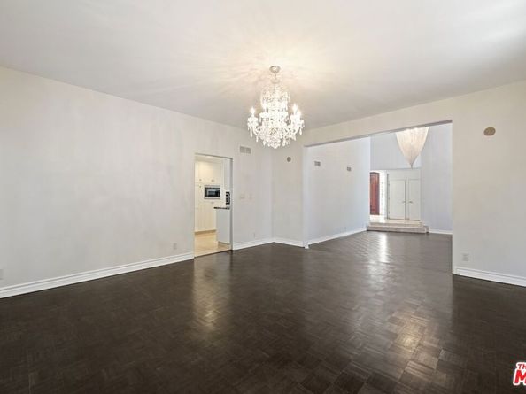 15656 Crownridge Place, Sherman Oaks CA 91403