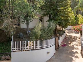 15656 Crownridge Place, Sherman Oaks CA 91403