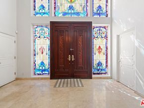 15656 Crownridge Place, Sherman Oaks CA 91403