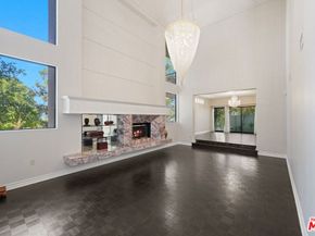 15656 Crownridge Place, Sherman Oaks CA 91403