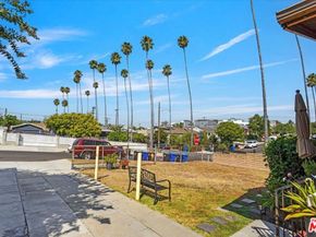 2737 W Avenue 30 Avenue, Los Angeles CA 90065