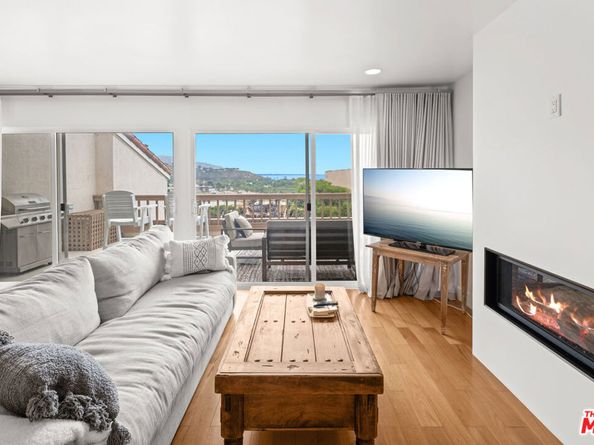 23908 De Ville Way A, Malibu CA 90265